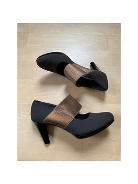 RON White Brown Heels Brand New Sz 40 Italy Meatllic Strap Mary Jane